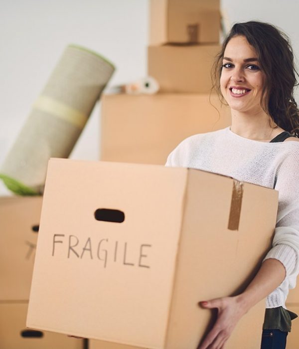 moving-college-checklist-women